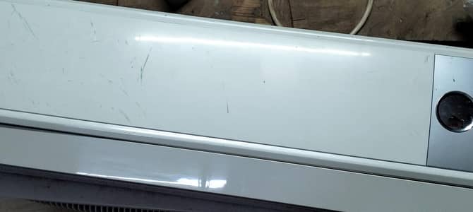 GREE DER TON AC GENUINE KUI REPAIR NAHI HAI AJAI CHECK KAREY LEJAI
