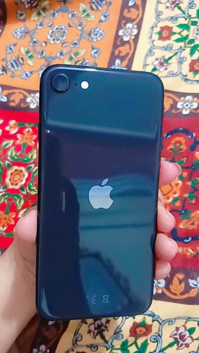 Apple iPhone SE