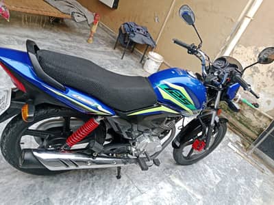 Honda CB 125F 2025 Lahore Registered 5600 KM Self Start Excellent Bike