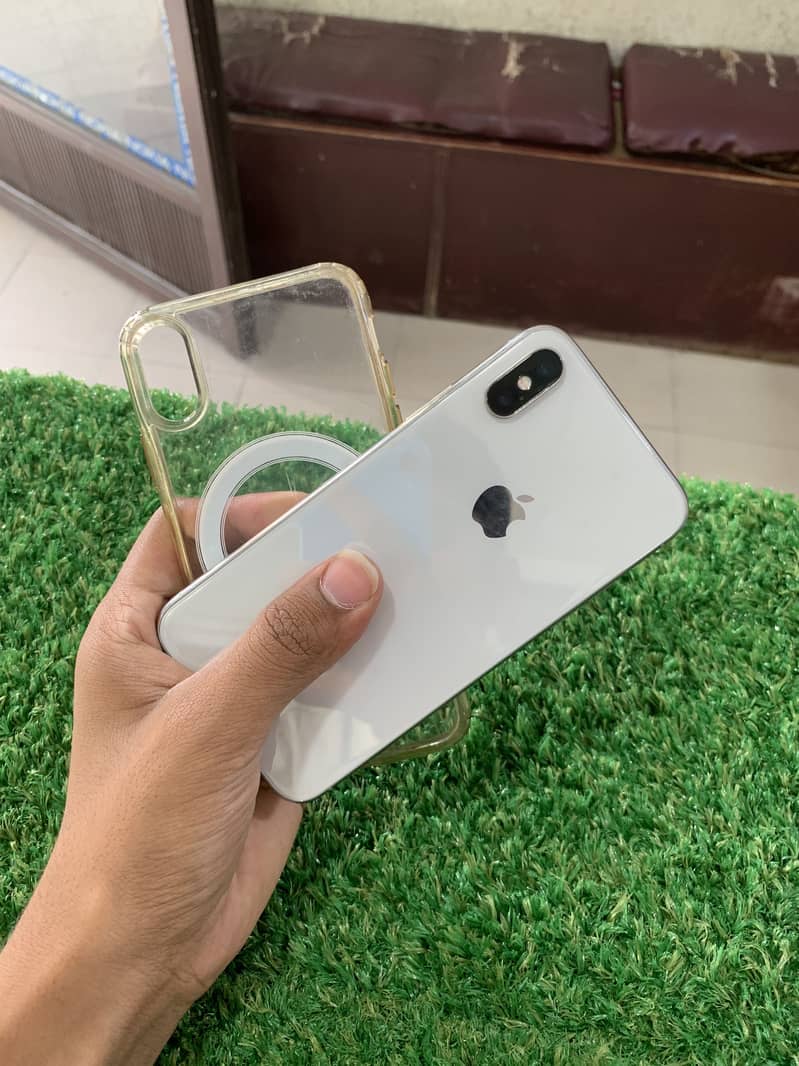 Apple iPhone X 1