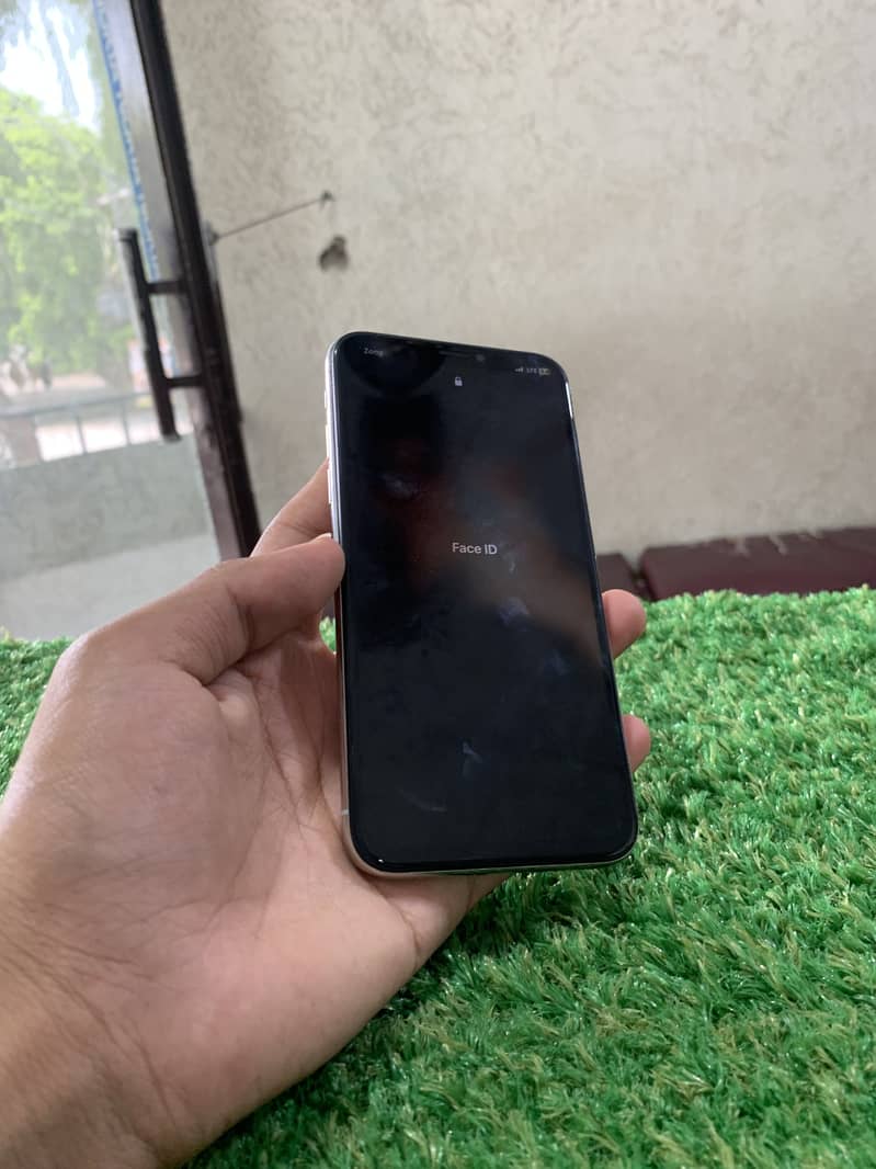 Apple iPhone X 7