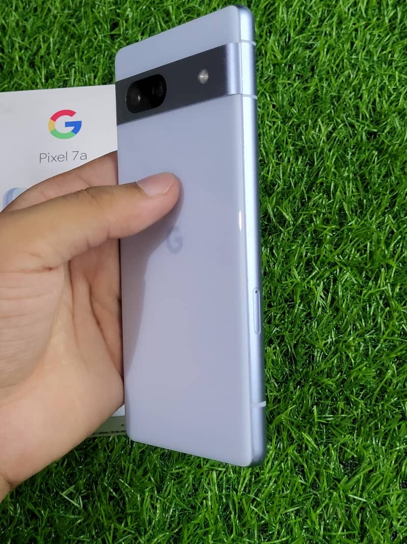 Google Pixel 7a with box 3