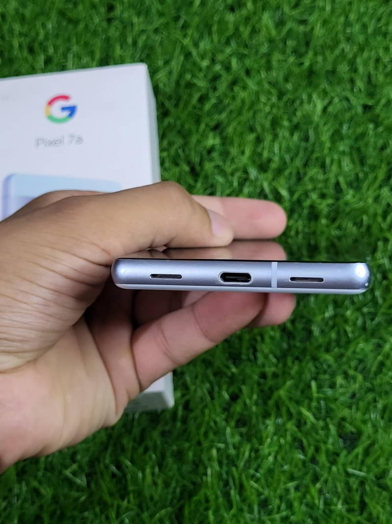 Google Pixel 7a with box 6