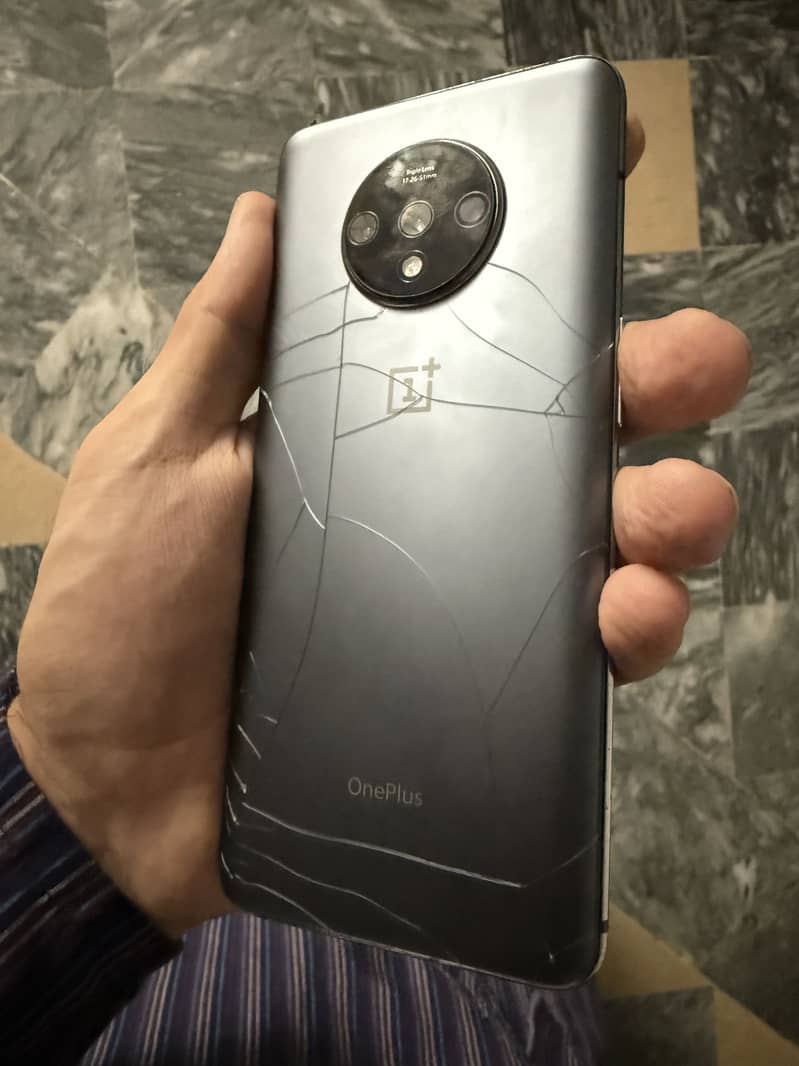 One Plus 7T 1
