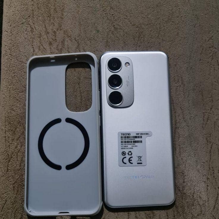 Tecno Spark 40pro plus 0