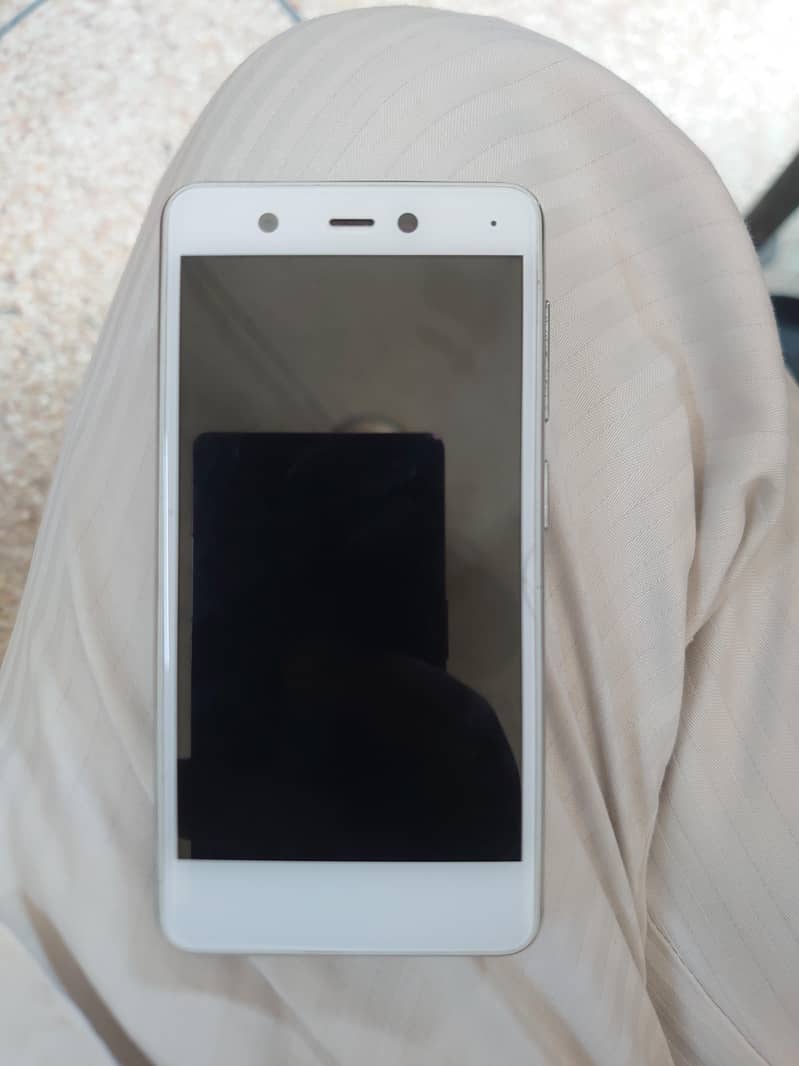 Rakuten Mini 1