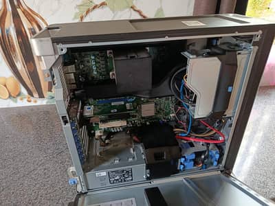 Dell Precision T5810 Workstation- xeon E5-2683 v4 | 32GB RAM | SSD+HDD