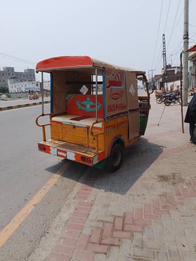 auto cng rickshaw 2023 neat and clean
