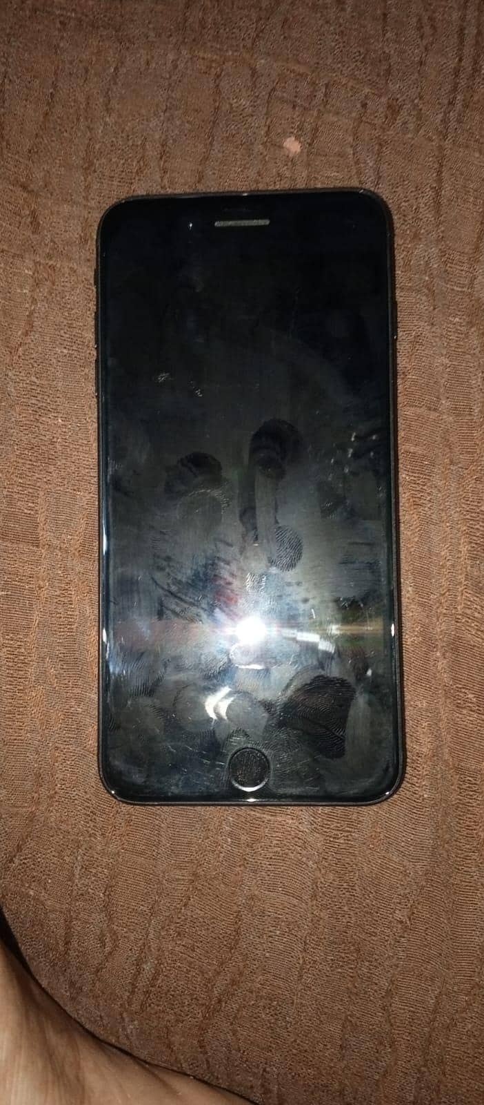 Apple iPhone 7 Plus 1