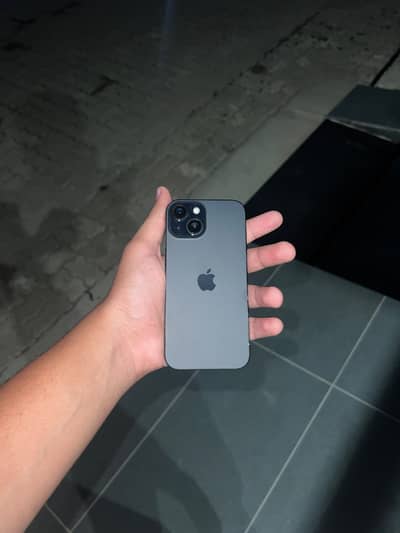 Apple iPhone 15