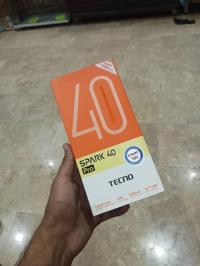 Tecno Spark 40 pro
