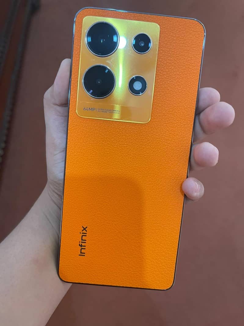 Infinix Note 30 8