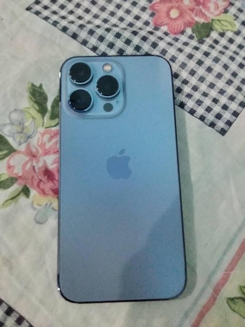 Apple iPhone 13 Pro 0