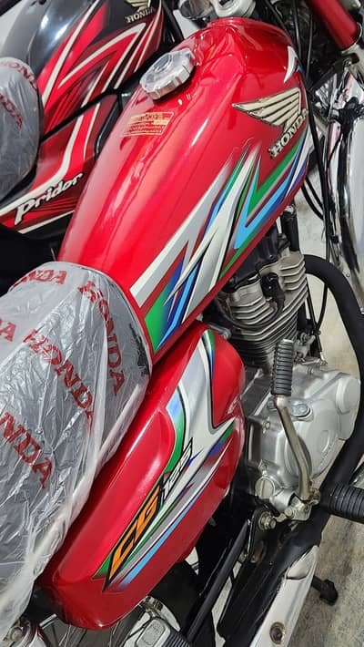 Honda 125 2023 model red color Condition 10/10