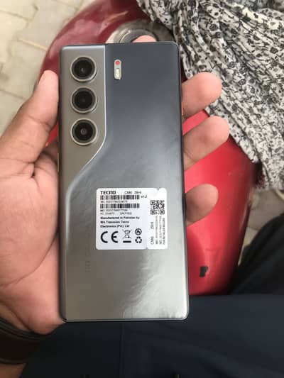 Tecno CAMON 40 Pro
