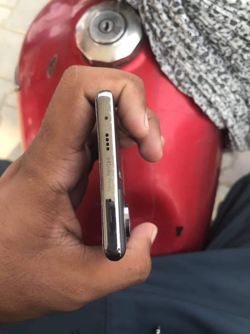Tecno CAMON 40 Pro 3