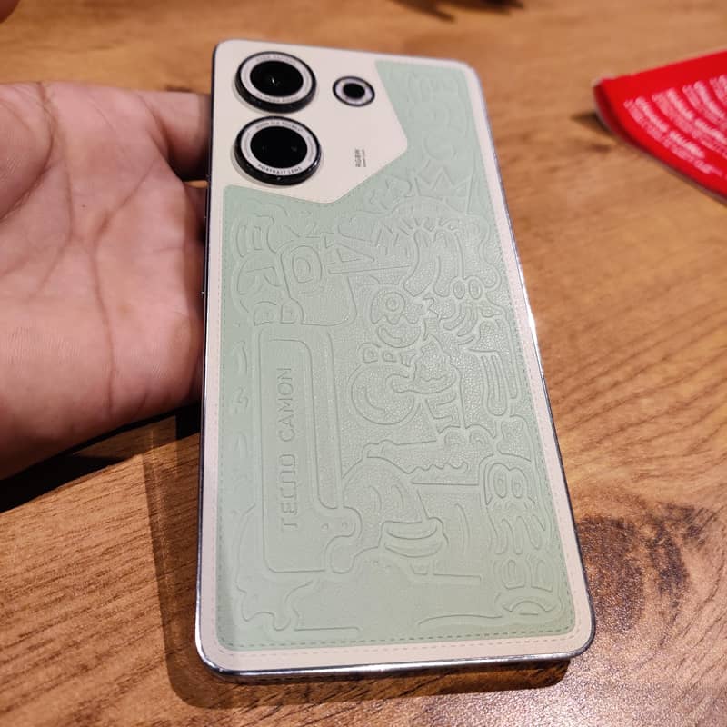 Tecno CAMON 20 Pro 0