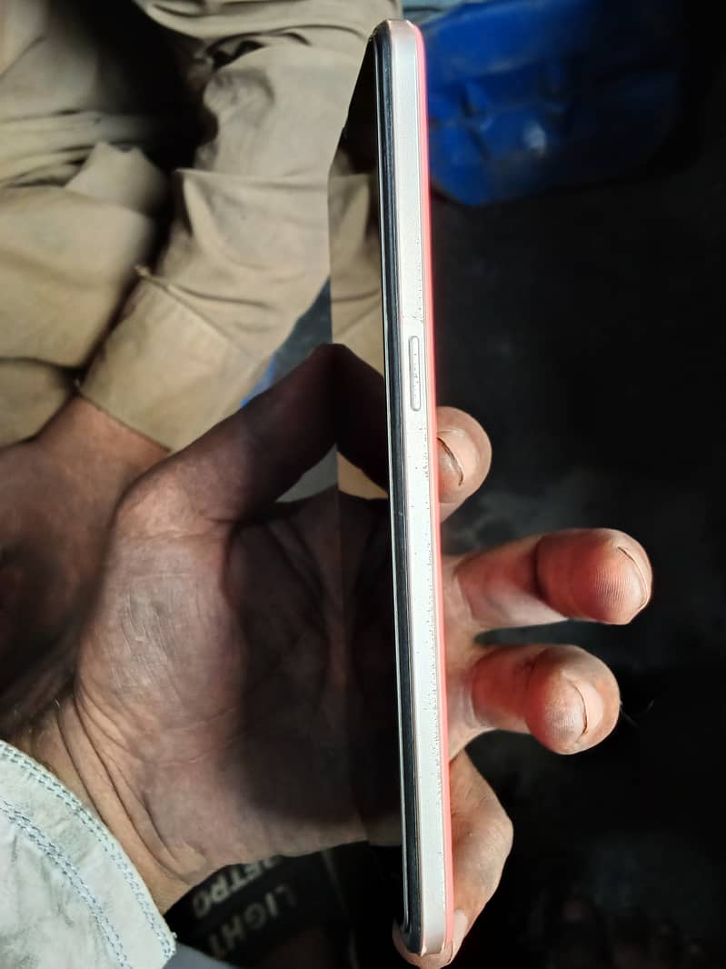 OPPO f17 3
