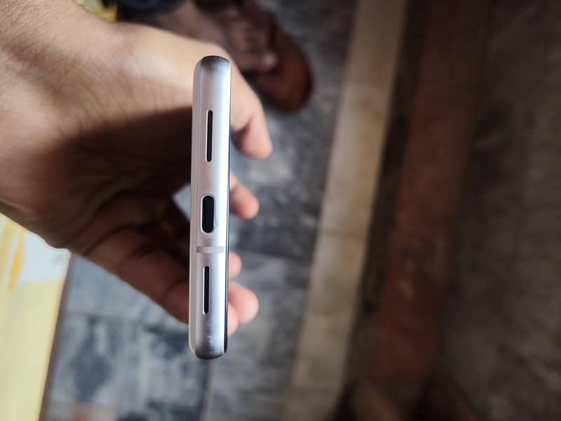 Google Pixel 7 5