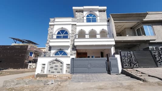 8 Marla Corner (30*60 In Block F ) Brand New Double Unit House For Sale.