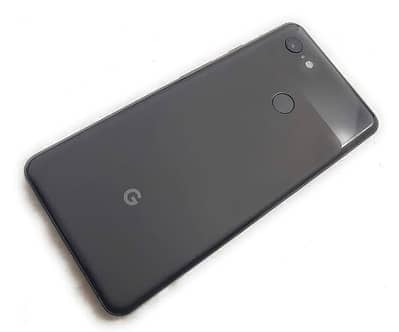 Google pixel 3 XL good condition panel pe Halka sa dot  hai