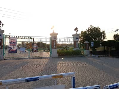 A Great Choice For A 10 Marla Residential Plot Available In Central Park - Block A1