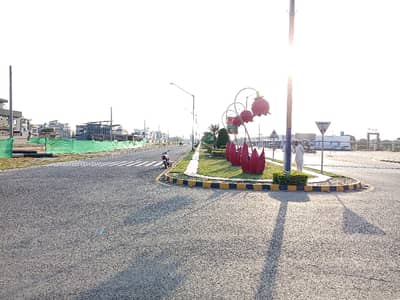 Central Park - Block A Commercial Plot Sized 8 Marla Is Available