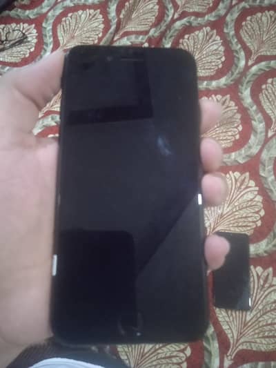 Apple iPhone SE