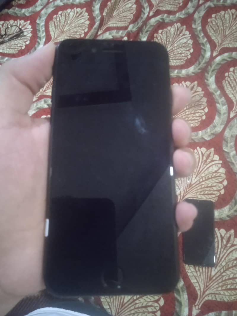 Apple iPhone SE 0