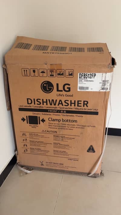 LG DFB512FP Quadwash