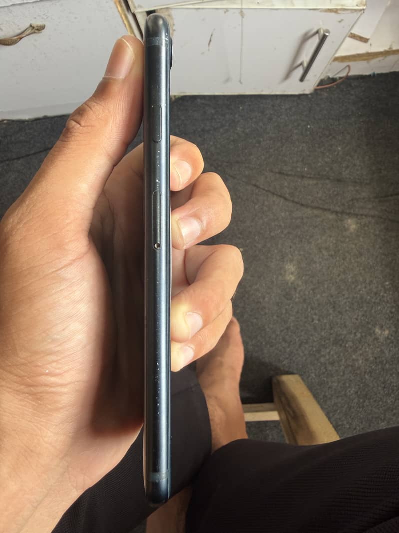 Apple iPhone SE 3