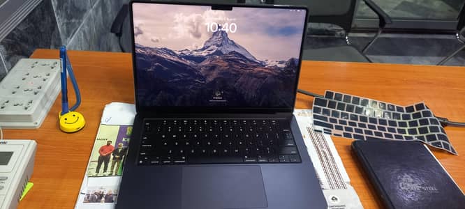 Apple MacBook Pro M4 16GB RAM 512GB SSD 14"