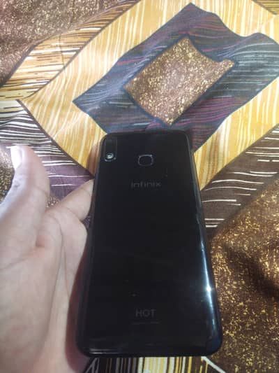 Infinix Hot 8 Lite