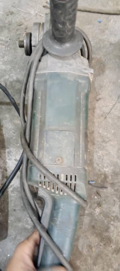 9 inch angle grinder