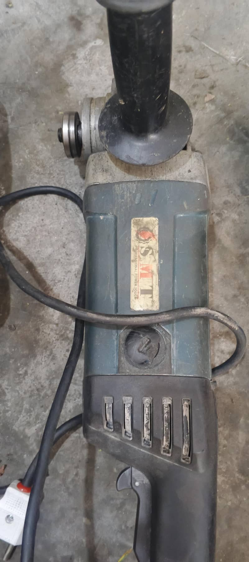 9 inch angle grinder 1