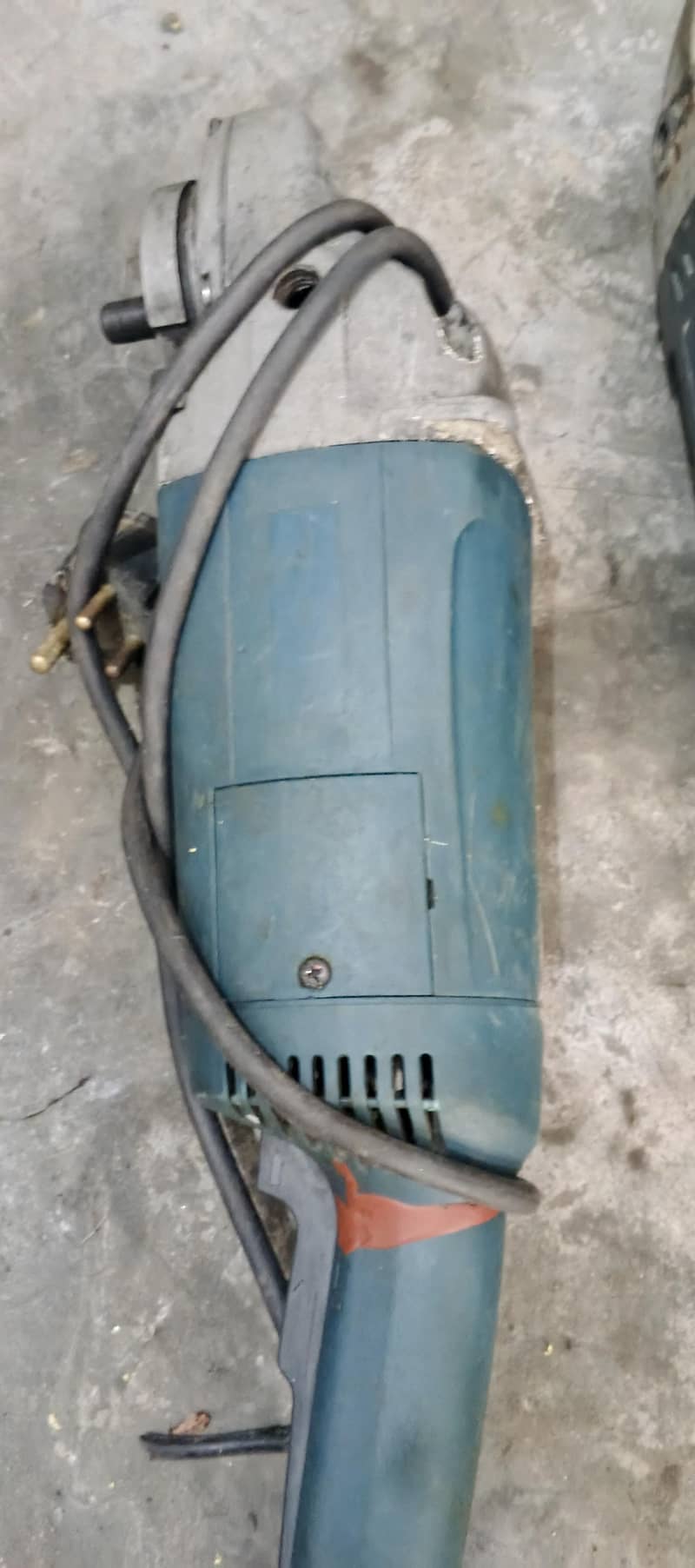 9 inch angle grinder 2