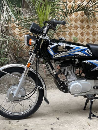 Honda 125CG Black 2025 Model Lush Condition