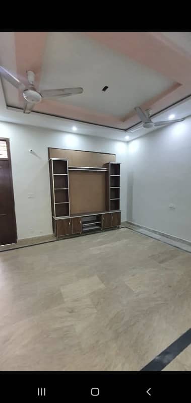 5 Marla Lower Portion For Rent.