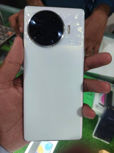 Tecno Spark 20 Pro Plus 8/256