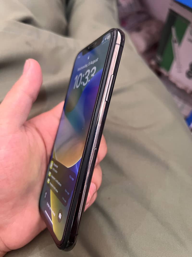 Apple iPhone X 2