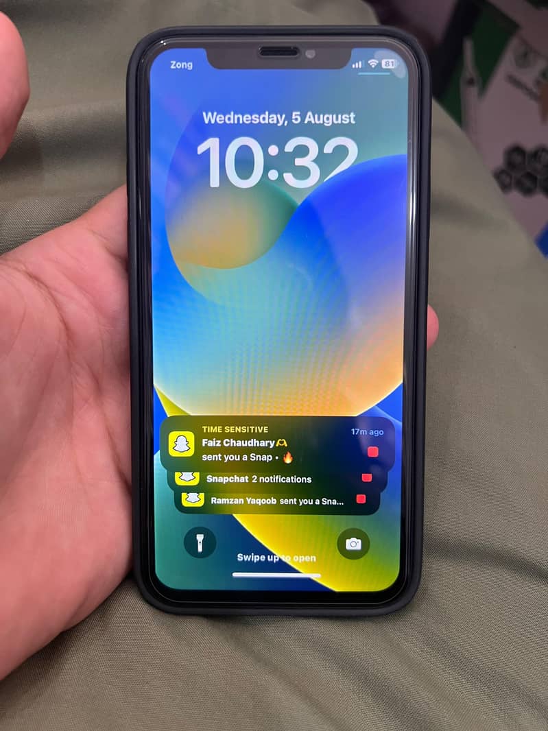 Apple iPhone X 3