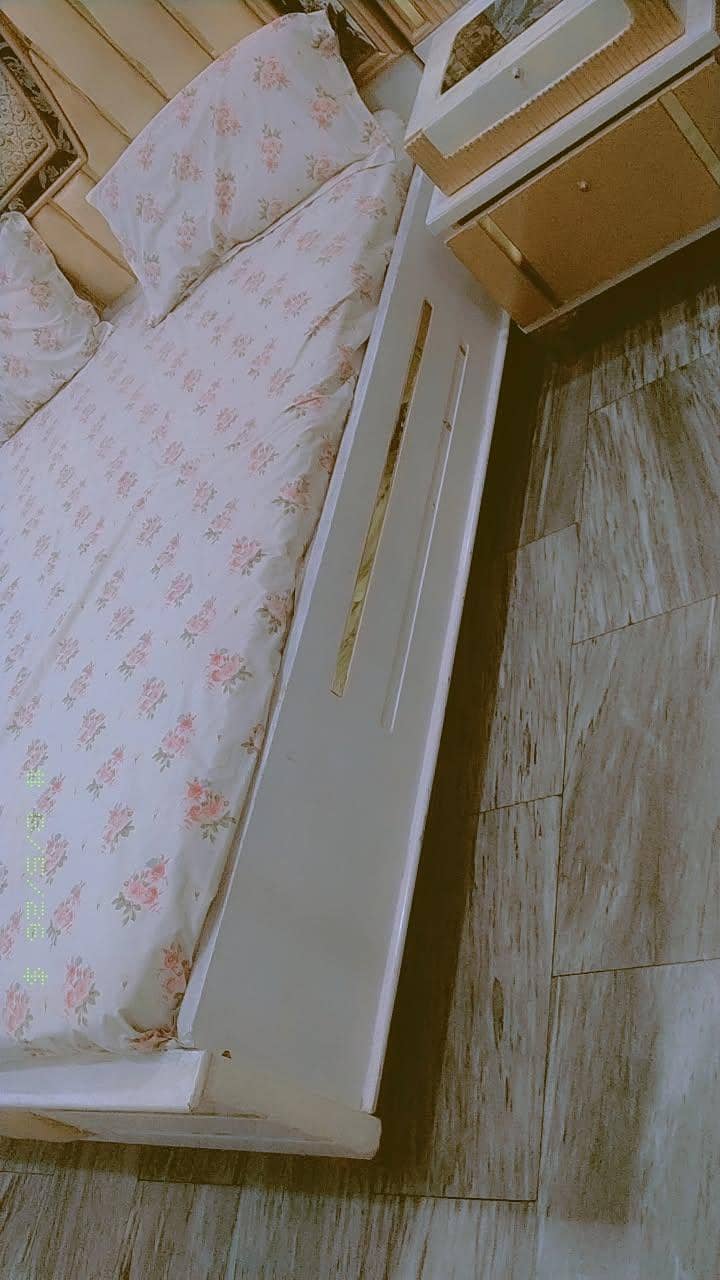 Complete Bed Set. 1