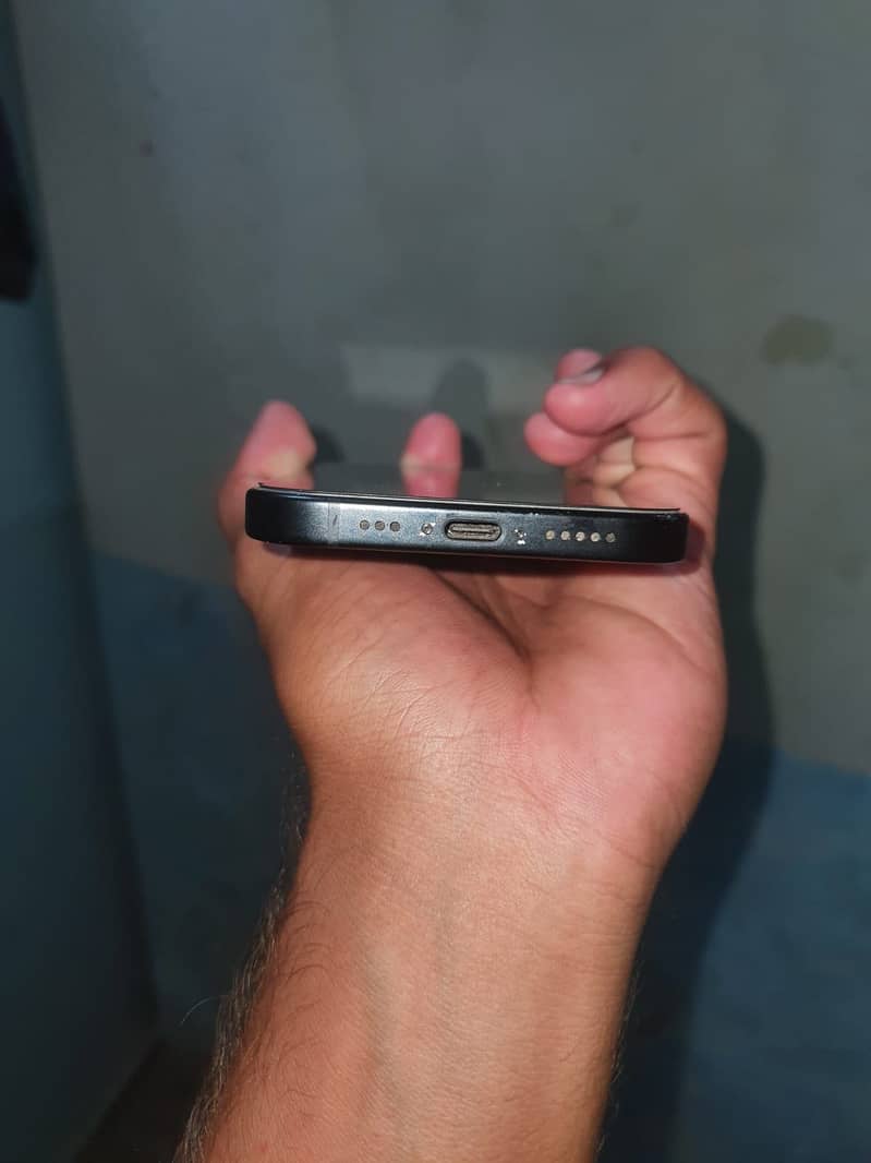 Apple iPhone 15 plus 3