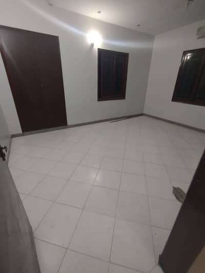 New 240 Square Yards Tilled Flooring Upper Portion Second Floor West Open With Roof FFor Rent Available In Gulshan-E-Iqbal Town Block 2
