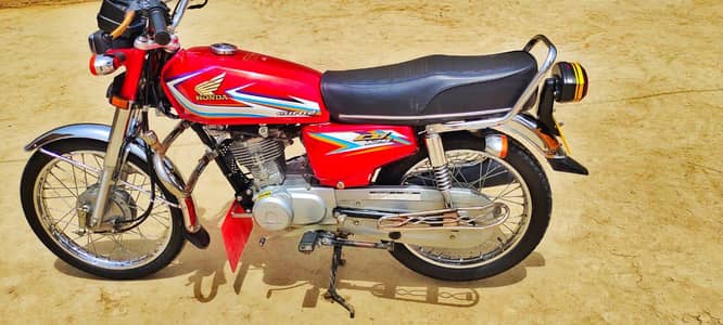 Honda CG 125 2016.    My Contact Number:03228067847