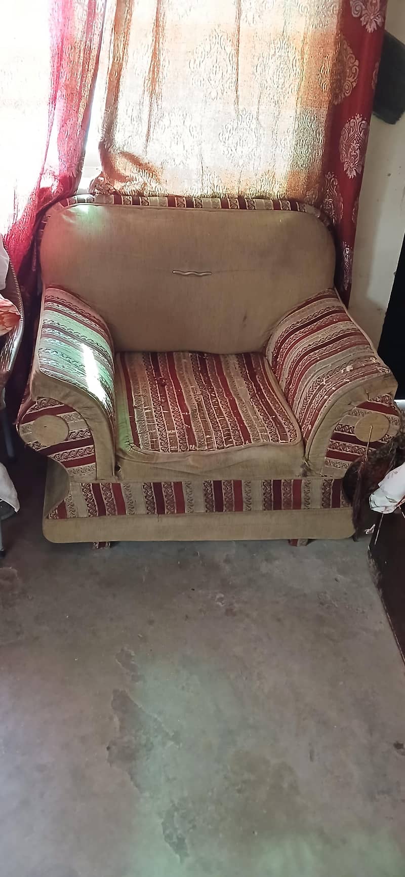 Old sofa 1