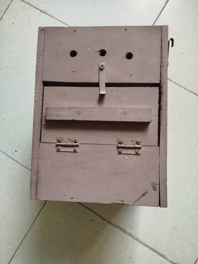 Solid Breeding Boxes