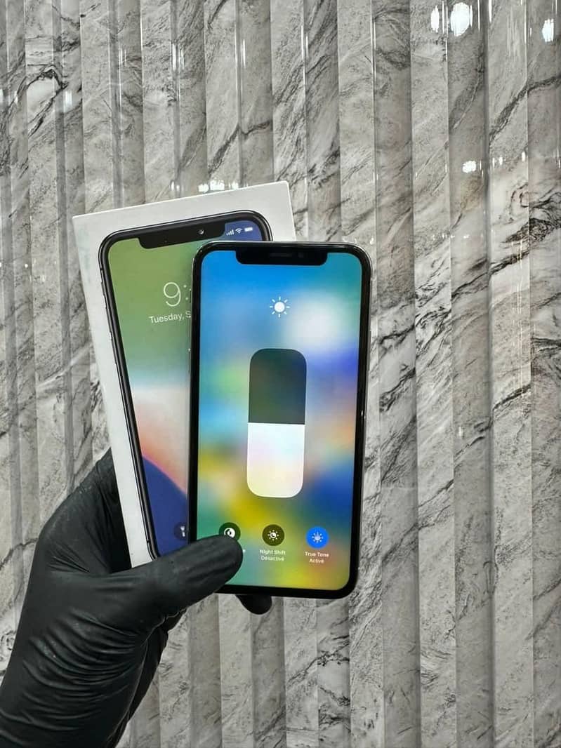 Apple iPhone X 2