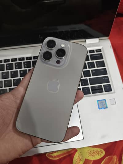 Apple iPhone 15 Pro