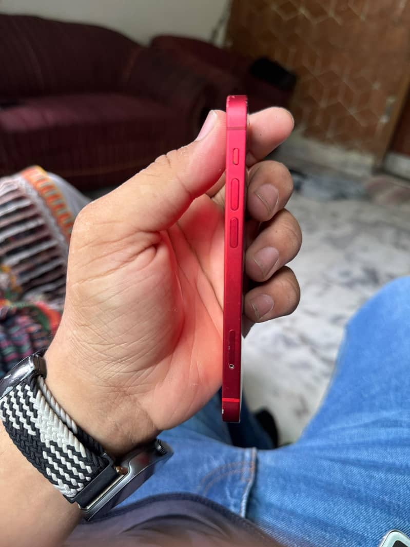Apple iPhone 12 mini 6